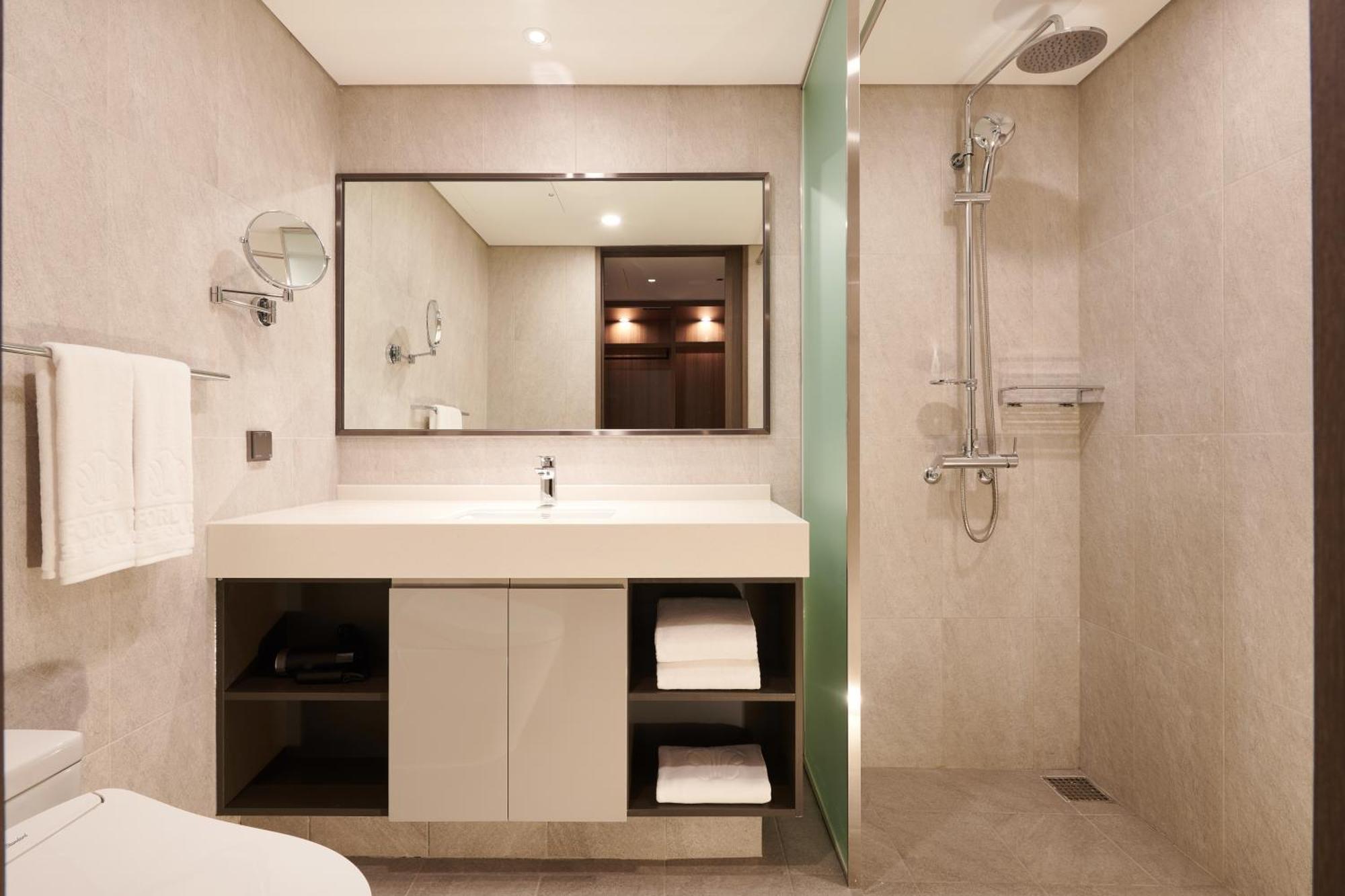 Stanford Hotel Myeongdong Seoul Exterior photo